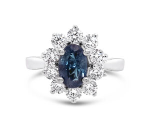 ALEXANDRITE AND DIAMOND RING
1.07CT ALEXANDRITE
1.00 CTTW VS DIAMONDS
SIZE 7.5   18KW
ENGAGEMENT RING STYE