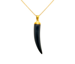 JADE ITALIAN HORN PENDANT 
BLACK JADE 
14KY 
1.75" APPROX LENGTH 
*CHAIN NOT INCLUDED