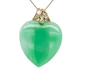 JADE AND DIAMOND HEART PENDANT 
.31CT DIAMOND 
GREEN JADE HEART 
18KY 
1.75" APPROX LENGTH 
8.8GM WEIGHT 
ESTATE 
*CHAIN NOT INCLUDED