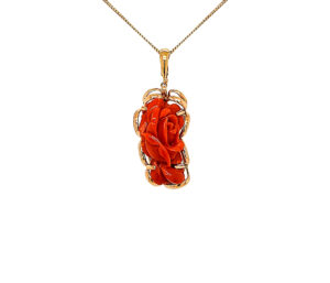 FIRE CORAL PENDANT/ENHANCER 
CARVED ROSE 
5.4GM 
14KY 
1.25" APPROX LENGTH 
*CHAIN NOT INCLUDED