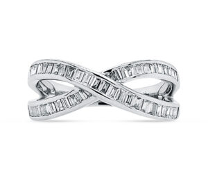 18KW 1.33 CTTW VVS-VS F COLOR
CRISS CROSS STYLE 
BEAUTIFUL ONE ONLY
SIZEABLE 8
STAMPED DAMAS