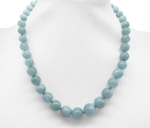 LIGHT BLUE GRADUATED JADE NECKLACE