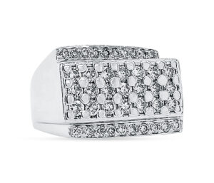 WIDE BAND SETTING WITH 1.15CTTW DIAMONDS
WIDTH OF RING 1/2in
SIZE 5.5