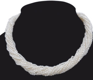 WHITE PEARL MULTI STRAND NECKLACE
SS CLASP
20 STRANDS
18" APPROX LENGTH
LARGE CLASP