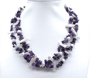 BIWA PEARL AND AMETHYST 3 STRAND NECKLACE
SS CLASP RHODIUM PLATED WITH EXTENDER
BIWA AND ROUND PEARLS
25 X 5 MM BIWA PEARL
6MM ROUND FRESHWATER PEARLS
18" TO 20"  APPROX LENGTH